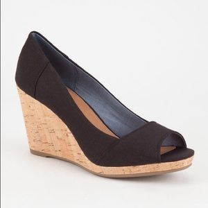 Toms Wedges